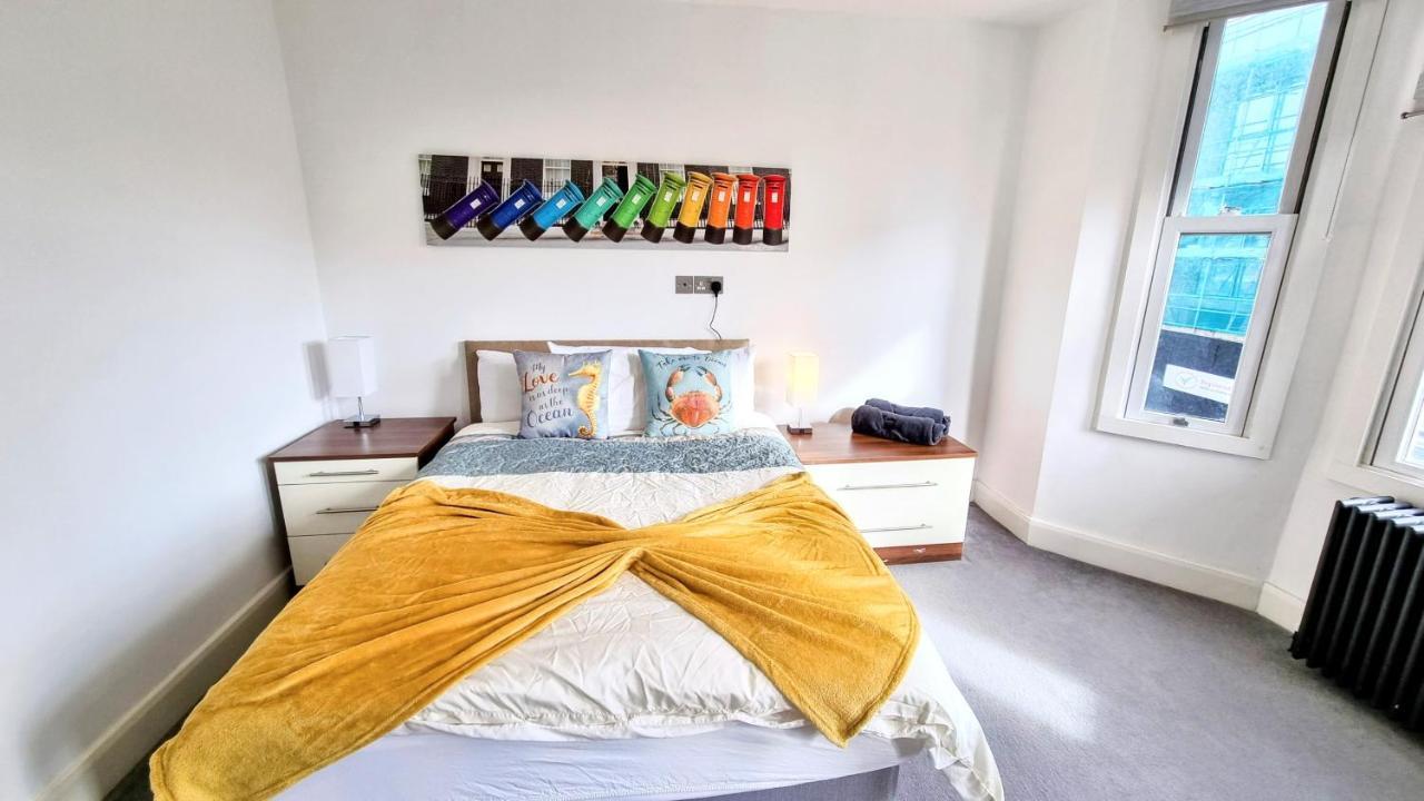 Surbiton Luxury Garden House 19 Villa ภายนอก รูปภาพ